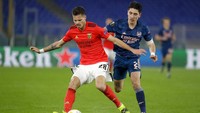 Benfica dan Arsenal bertanding di Stadion Olimpico, Roma, Jumat (19/2/2021) dini hari WIB. 