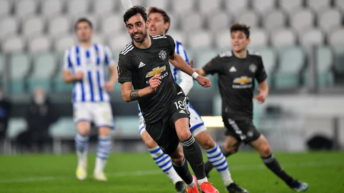 Bruno Fernandes mencetak gol di laga Real Sociedad vs Manchester United. (Foto: Getty Images/Valerio Pennicino)