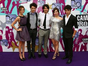 Video: Pemain Camp Rock 3 Diumumkan, Tak Ada Nama Demi Lovato Video: Pemain Camp Rock 3 Diumumkan, Tak Ada Nama Demi Lovato