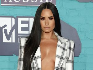 Demi Lovato Masih Konsumsi Alkohol dan Ganja Meski Hampir Mati karena OD