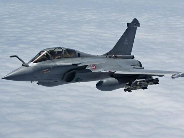 Jet Tempur Canggih Incaran TNI AU Sekali Gas Rp 235 Juta