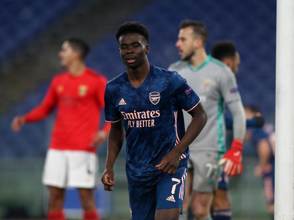 Benfica Vs Arsenal: Gol Tandang Untungkan Meriam London Benfica Vs Arsenal: Gol Tandang Untungkan Meriam London