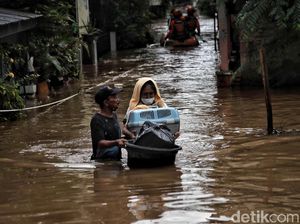 Hujan Semalaman Sampai Banjir, Waspadai Penyakit Ini Hujan Semalaman Sampai Banjir, Waspadai Penyakit Ini