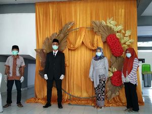 Mempelai Ini Menikah di Tempat Karantina Gegara Positif COVID-19