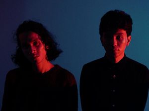 Mothern Keluar dari Gelap dalam Beforelight