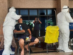 Cegah Klaster Baru, Pengungsi Banjir Cipinang Melayu Dites Antigen