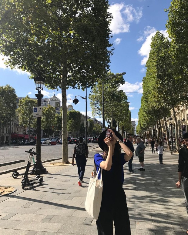 Style Tote Bag/ Foto: instagram.com/yoona__lim Style tote bag kanvas