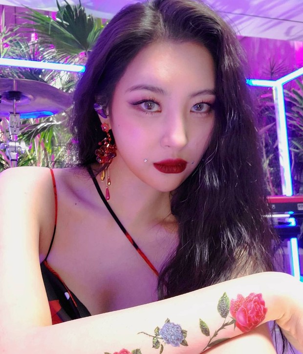 Sunmi membagikan potret terbaru dirinya melalui akun pribadinya