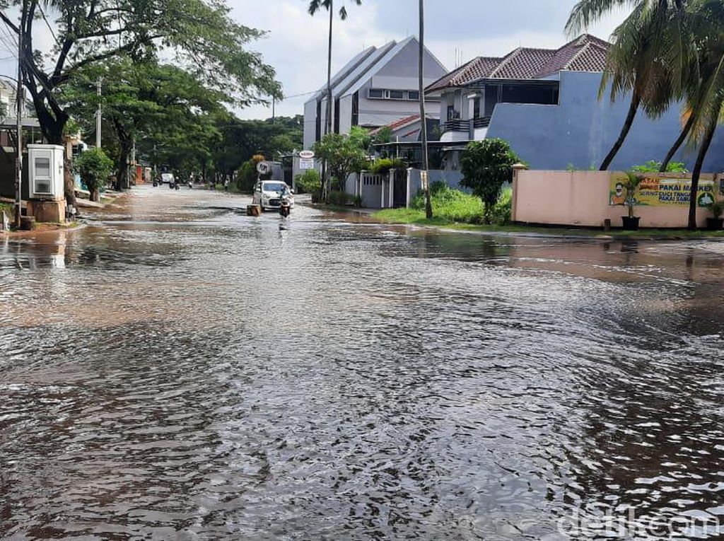 Banjir di Perumahan Puri Gading Bekasi Surut
