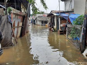 Banjir di Kampung Caman, Ketinggian Air Capai 80 Cm