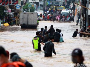 Doa untuk Orang yang Terkena Musibah Banjir, Semoga Segera Surut