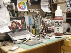 Bisnis Menggiurkan dari Tukang Dandan Action Figure