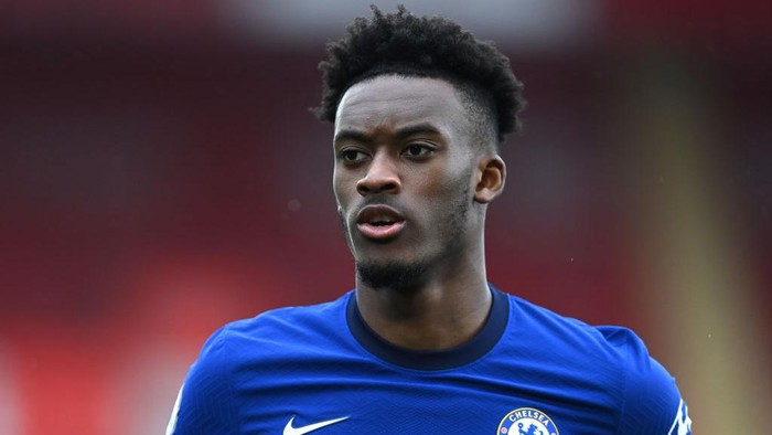 Callum Hudson-Odoi SOUTHAMPTON, ENGLAND - FEBRUARY 20: Callum Hudson-Odoi of Chelsea looks on during the Premier League match between Southampton and Chelsea at St Mary's Stadium on February 20, 2021 in Southampton, England. Sporting stadiums around the UK remain under strict restrictions due to the Coronavirus Pandemic as Government social distancing laws prohibit fans inside venues resulting in games being played behind closed doors. (Photo by Neil Hall - Pool/Getty Images)