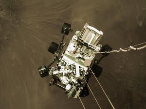 Robot NASA Kirim Foto Warna Menakjubkan dari Mars Robot NASA Kirim Foto Warna Menakjubkan dari Mars