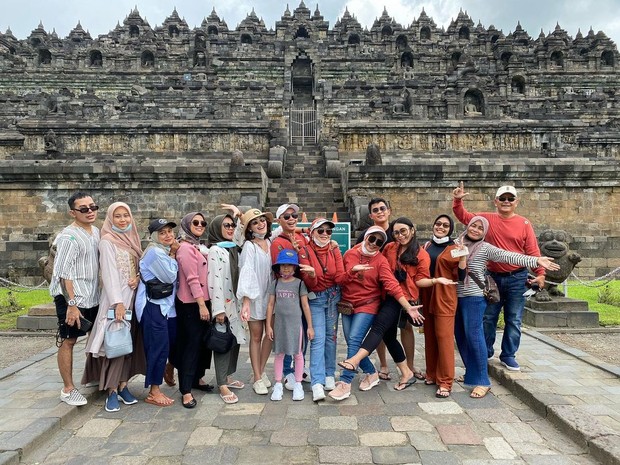 Keluarga Besar Ayu Ting Ting/instagram.com/ayutingting92