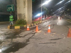 Banjir Belum Surut, Jl Tendean Depan STDI Masih Ditutup Malam Ini