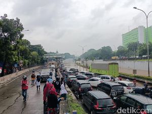 Tol JORR TB Simatupang Banjir, Pengendara Diimbau Cari Jalur Alternatif