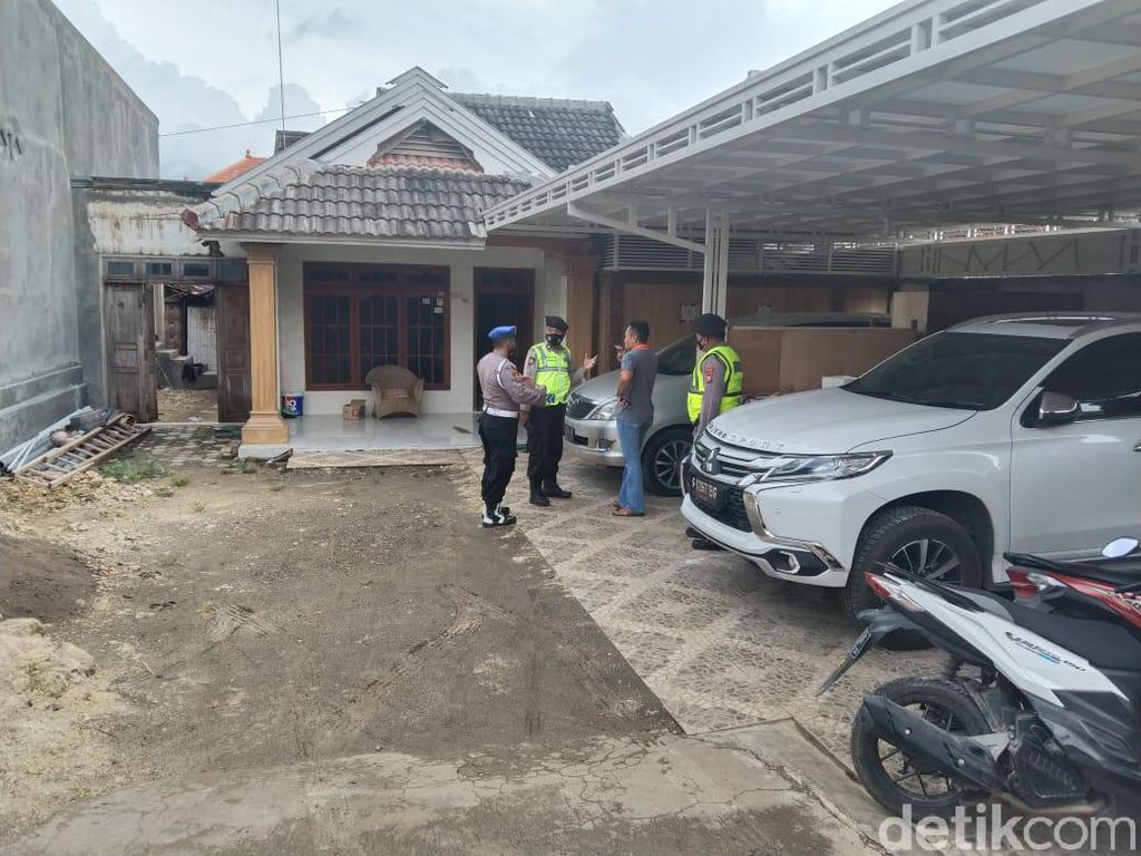 Puluhan Warga Tuban Hidup Kurang Mampu Sebelum Kaya Mendadak Jadi Miliarder Puluhan Warga Tuban Hidup Kurang Mampu Sebelum Kaya Mendadak Jadi Miliarder