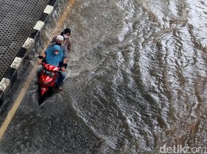 DKI Dikepung Banjir, Pengusaha: Rugi Ditaksir Capai Triliunan Rupiah
