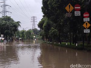 Terowongan Cawang Kebanjiran, Lalin Dialihkan Terowongan Cawang Kebanjiran, Lalin Dialihkan