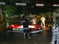Banjir di Bumi Nasio Indah Bekasi Mulai Surut, Ketinggian Air 40 Cm