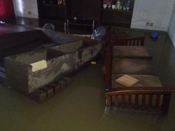 Pengeluaran Saat Banjir Bikin Dompet Jebol, Begini Cara Aturnya