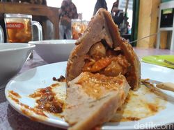 Tersengat Pedas Bakso Tumpeng Merapi Nampol di Boyolali