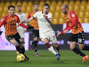 Benevento Vs AS Roma: I Lupi Diredam 10 Pemain