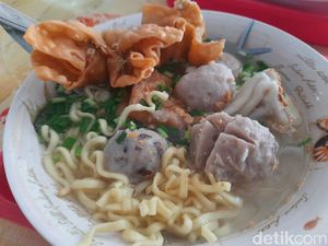 Nikmatnya Bakso Bintoro di Surabaya yang Peminatnya sampai Negeri Tetangga Nikmatnya Bakso Bintoro di Surabaya yang Peminatnya sampai Negeri Tetangga