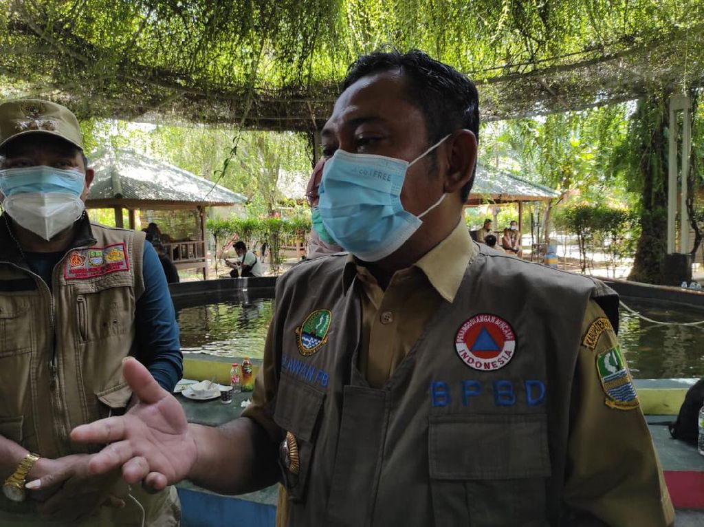 Bupati Bekasi Alami Gejala DBD Sebelum Terkonfirmasi COVID-19, Kenali Bedanya Bupati Bekasi Alami Gejala DBD Sebelum Terkonfirmasi COVID-19, Kenali Bedanya