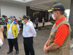 Doni Monardo-Muhadjir Tinjau Lokasi Terdampak Tanggul Jebol Sungai Citarum