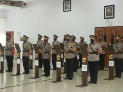 Jelang Akhir Masa Tugas Kapolda Papua, Paulus Waterpauw Lantik 9 Kapolres