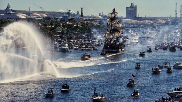 Lihat Lagi Keseruan Festival Bajak Laut di AS