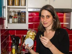 Makan Sampah Supermarket, Guru Ini Hemat Rp 13 Juta dalam 2 Bulan