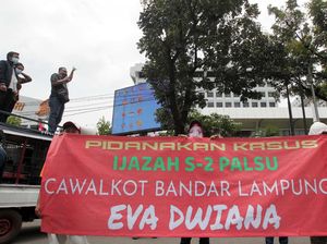Massa LSM Infosos Lampung Geruduk Kemendagri