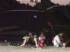 Korban Banjir Mengungsi di Proyek Tol Cibitung-Cilincing