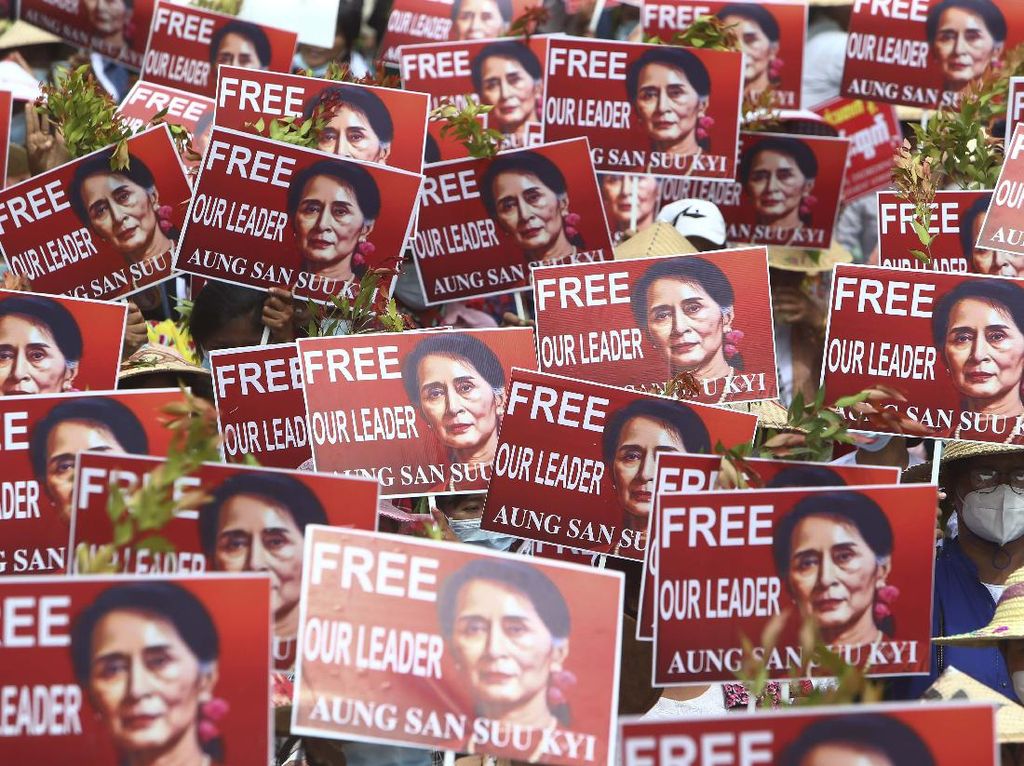 Junta Myanmar Batalkan Hasil Pemilu yang Menangkan Partai Suu Kyi Junta Myanmar Batalkan Hasil Pemilu yang Menangkan Partai Suu Kyi