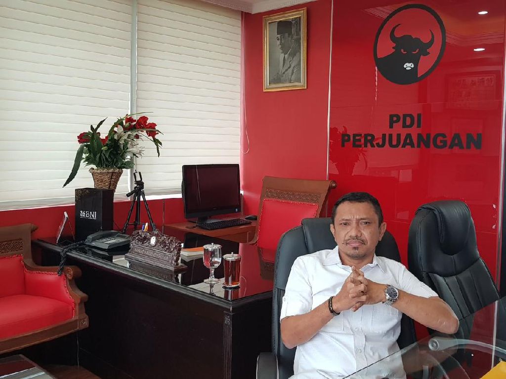 Cegah Varian B.1.1529, PDIP Minta Integritas Petugas Pintu Masuk RI Diperkuat Cegah Varian B.1.1529, PDIP Minta Integritas Petugas Pintu Masuk RI Diperkuat