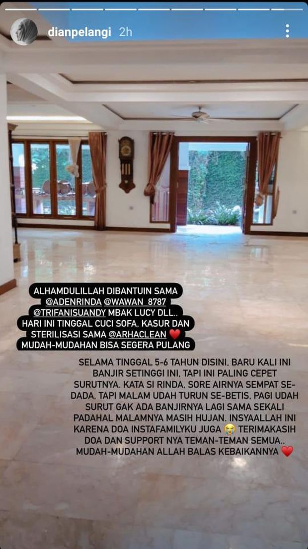 Kondisi rumah Dian Pelangi setelah kebanjiran.