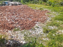 Lapangan Sampah Bekasi Sudah Ditutup Tanah, Warga Tetap Tolak Rencana TPS