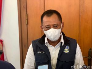 PPKM Mikro Jatim Diperpanjang di Tengah Kasus COVID-19 yang Melandai PPKM Mikro Jatim Diperpanjang di Tengah Kasus COVID-19 yang Melandai
