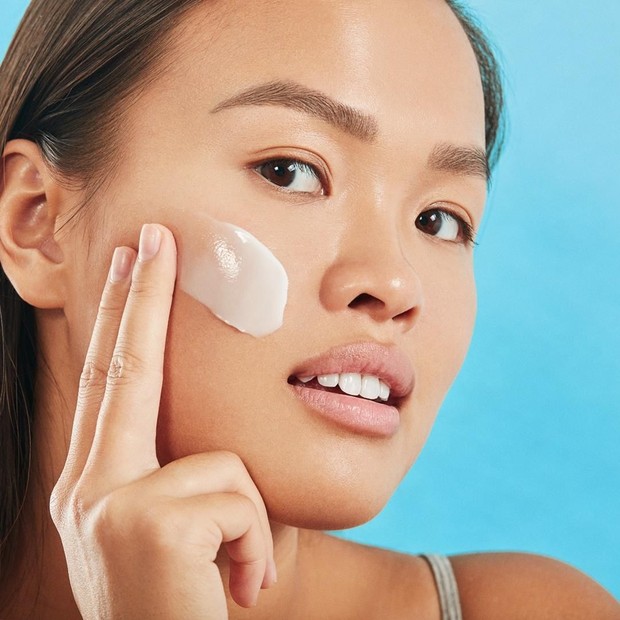 Apapun yang kamu lakukan, jangan pernah menyentuh area yang baru saja kamu waxing karena ini bisa mentransfer bakteri.