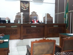 Kejati DKI Tak Hadir, Praperadilan MAKI soal Kasus Lahan Cengkareng Ditunda