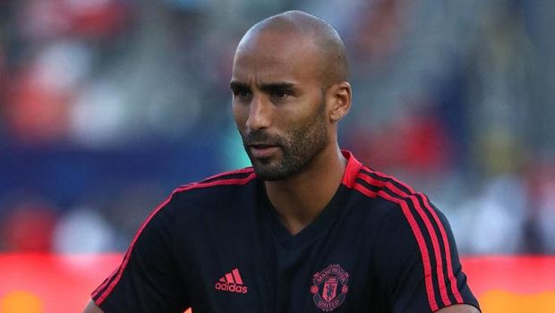 CARSON, CA - JULY 25: Goalkeeper Lee Grant #13 of Manchester United warms up prior to the International Champions Cup 2018 match against AC Milan at StubHub Center on July 25, 2018 in Carson, California. Manchester United defeated AC Milan 9-8 on penalties after playing to a 1-1 regulation draw.   Victor Decolongon/Getty Images/AFP (Photo by Victor Decolongon / GETTY IMAGES NORTH AMERICA / AFP)