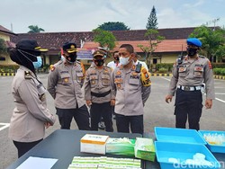 400 Polisi Kota Kediri Tes Urine Cegah Penyalahgunaan Narkoba