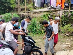 Warga Kampung Miliarder di Kuningan Saweran Usai Beli Ratusan Kendaraan