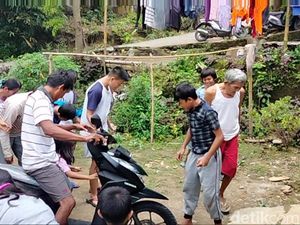 Warga Kampung Miliarder di Kuningan Saweran Usai Beli Ratusan Kendaraan Warga Kampung Miliarder di Kuningan Saweran Usai Beli Ratusan Kendaraan