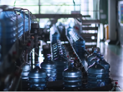 Hari Peduli Sampah, AQUA Dorong Ekonomi Sirkular Sejak 1983