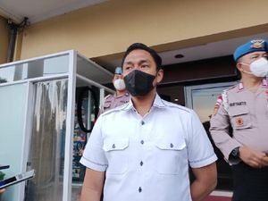Artis GL Serahkan Sejumlah Bukti ke Polisi Terkait Kasus Video Syur Artis GL Serahkan Sejumlah Bukti ke Polisi Terkait Kasus Video Syur