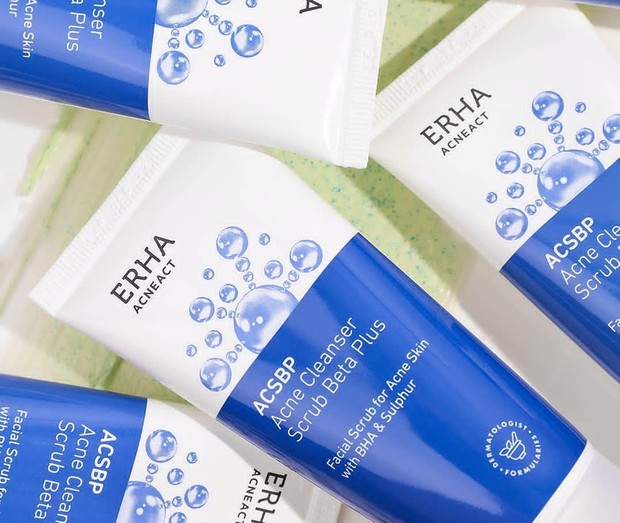 Erha Acne Care Lab Acne Cleanser Scrub Beta Plus/Foto: Instagram.com/erha.dermatology facial wash dengan salicylic acid